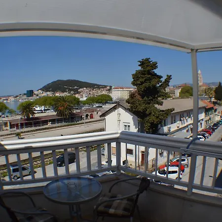 Apartments Villa Simoni Split Exterior photo